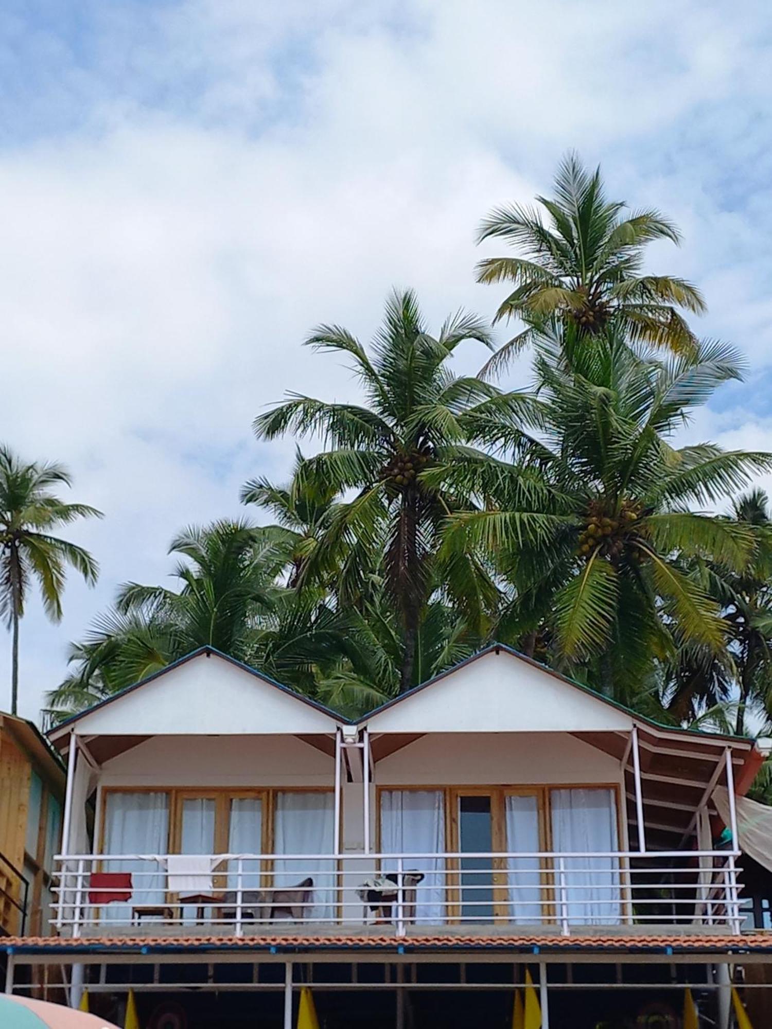Royal Castle Resort Palolem, カナコナ エクステリア 写真