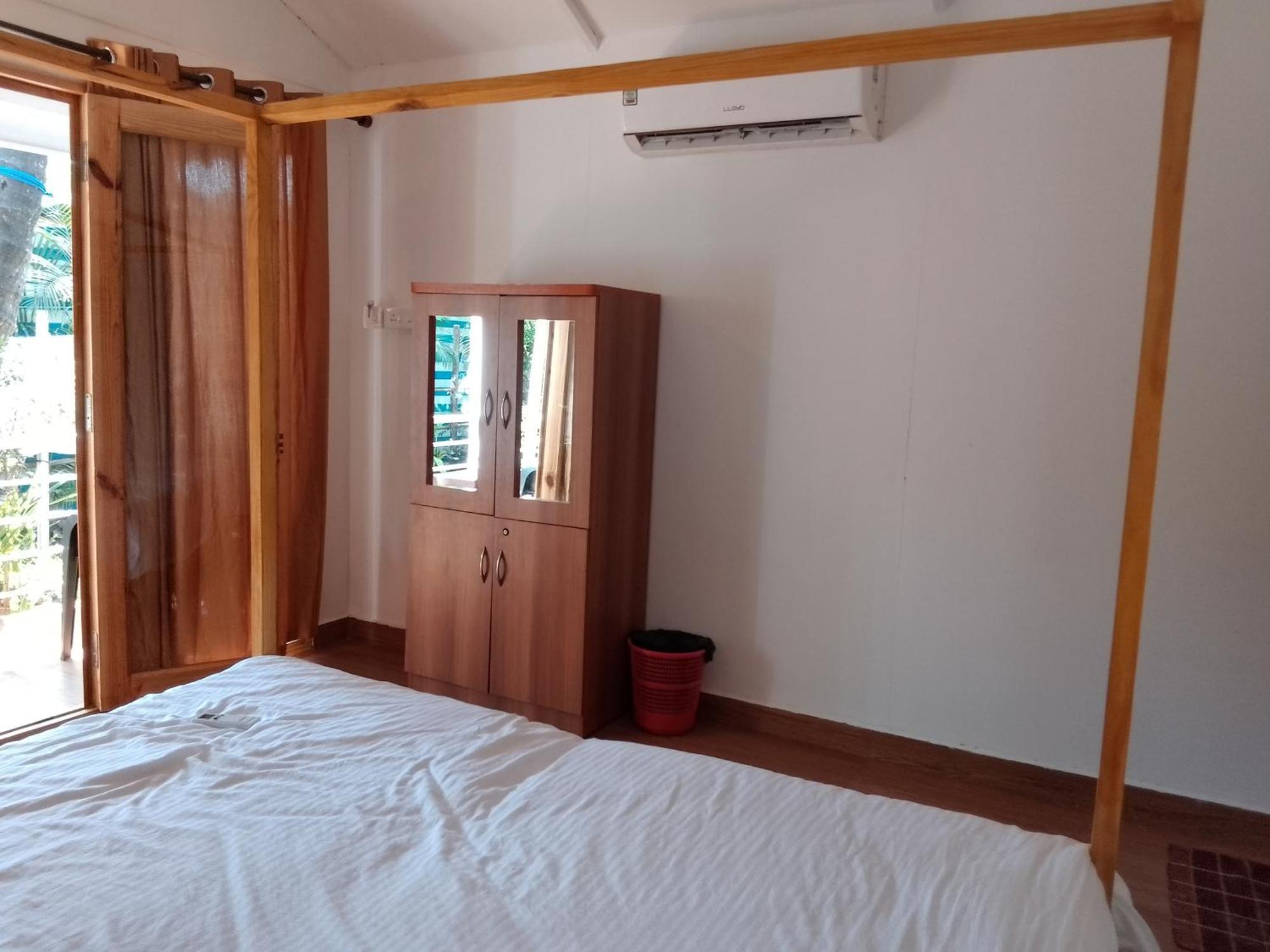 Royal Castle Resort Palolem, カナコナ エクステリア 写真