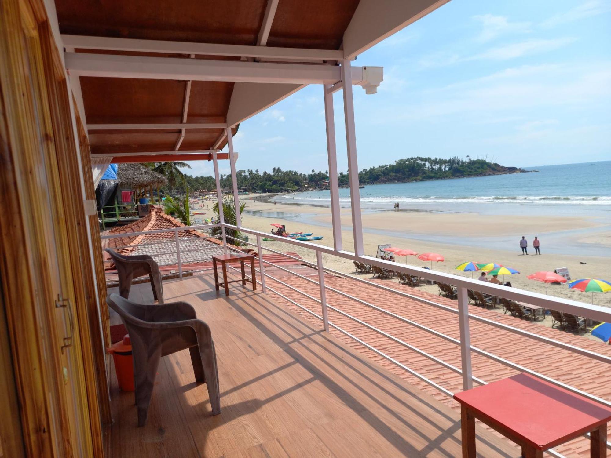 Royal Castle Resort Palolem, カナコナ エクステリア 写真