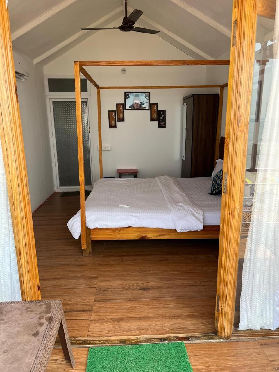 Royal Castle Resort Palolem, カナコナ エクステリア 写真